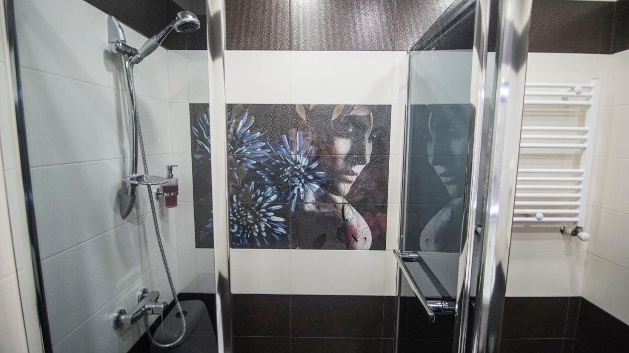Hotel Juralius Тбілісі Екстер'єр фото