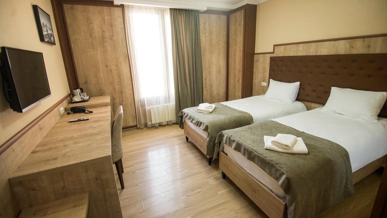 Hotel Juralius Тбілісі Екстер'єр фото