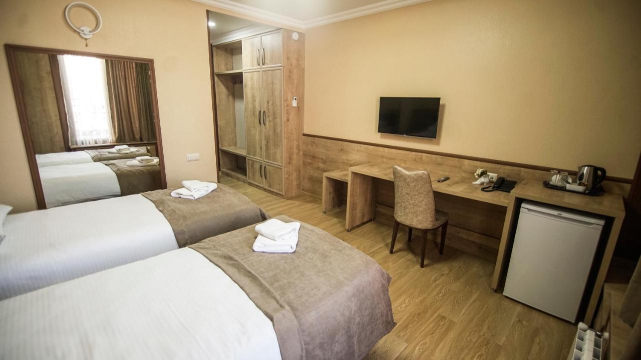 Hotel Juralius Тбілісі Екстер'єр фото